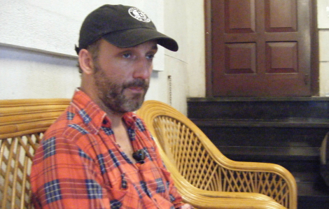 “Nhật ký của một viên thạch anh”: Khoa học cũng dịu dàng như thi ca