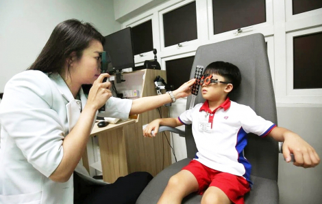 Chiến lược đối phó đại dịch cận thị toàn cầu