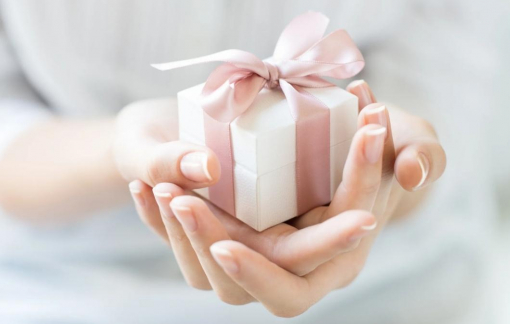 Top tiêu chí chọn quà 20/10 cho bạn gái ghi điểm tuyệt đối
