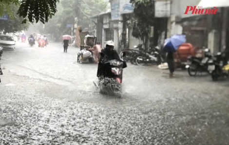 Thời tiết ngày 15/10: Mưa dông mở rộng ở Bắc Bộ và Bắc Trung Bộ