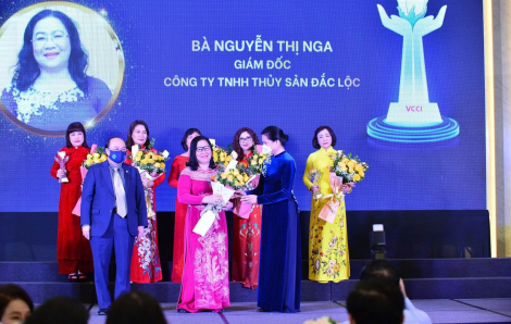 Đắk Lắk có 3 nữ doanh nhân được vinh danh “Bông hồng vàng” năm 2025