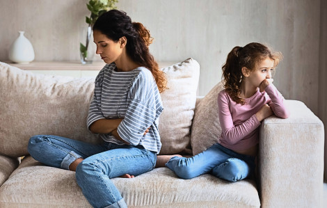 Vợ đòi đánh con