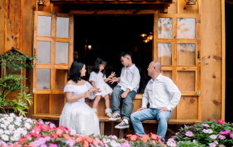 Câu chuyện tình yêu: Một thập kỷ chiều chuộng yêu thương