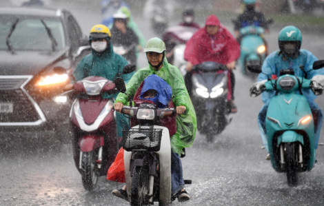 Thời tiết ngày 17/10: Mưa lớn tiếp diễn ở Trung bộ