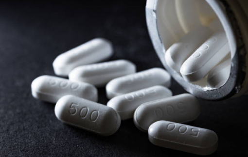 Cô gái trẻ suýt mất mạng vì uống 50 viên paracetamol