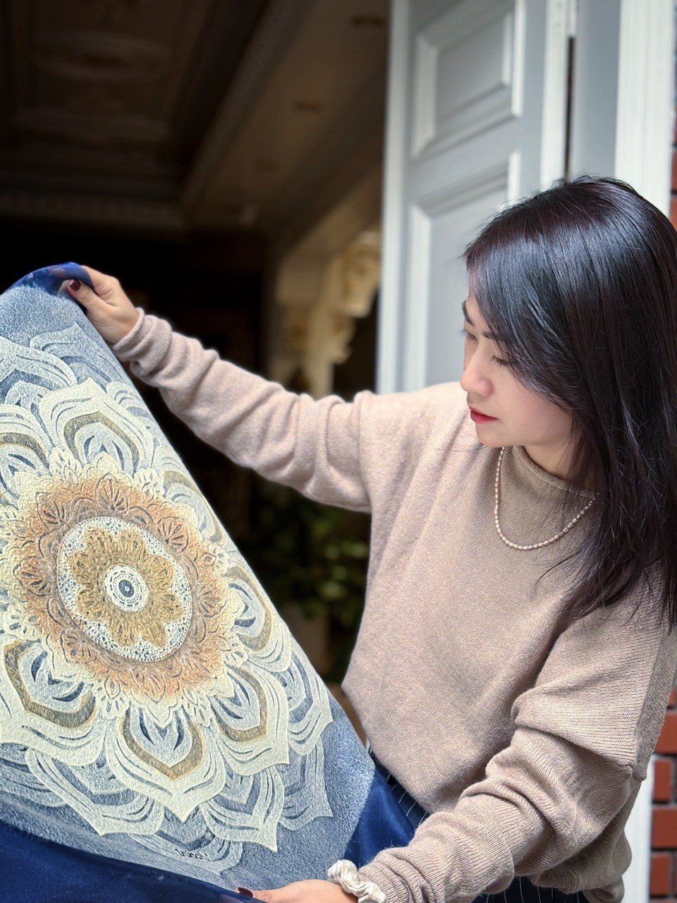 Nữ kiến trúc sư không ngừng làm dày thêm vốn văn hóa cổ
