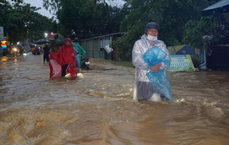 Mưa lớn, nhiều khu vực ở Đà Nẵng bị ngập