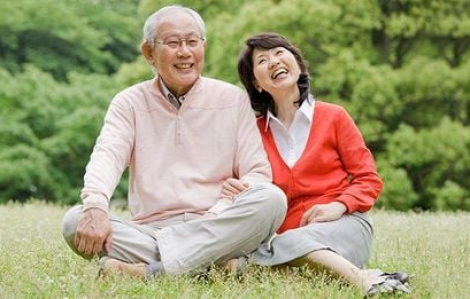 Người yêu chê tôi không đủ khéo léo để hầu anh ấy