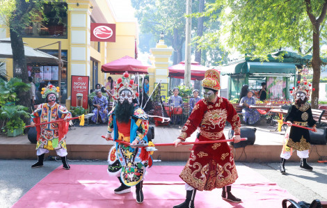 Đưa hát bội đến gần với công chúng