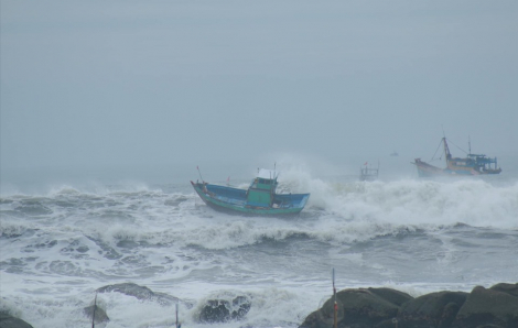 Ảnh hưởng của bão Fengshen gây nguy hiểm cho các hoạt động tàu thuyền