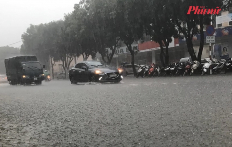 Thời tiết TPHCM ngày 20/10: Chiều tối mưa rào