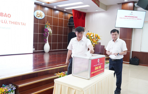 EVNSPC đóng góp gần 10 tỉ đồng ủng hộ đồng bào khắc phục hậu quả bão lũ và nhân dân Cuba EVNSPC đóng góp gần 10 tỉ đồng ủng hộ đồng bào khắc phục hậu quả bão lũ và nhân dân Cuba