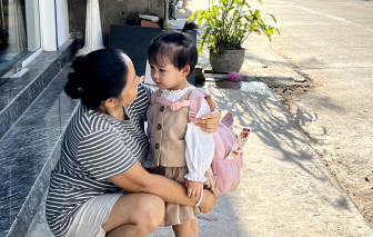 Thấu hiểu thay vì xung đột khi ông bà nuông chiều cháu