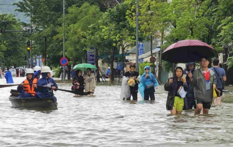 Bão Fengshen đổi hướng, miền Trung sắp hứng mưa kỷ lục 900mm