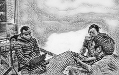 Bắt khẩn cấp 2 đối tượng dùng dao khống chế, cướp xe máy của người đàn ông 65 tuổi