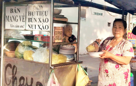 Phụ nữ phường Long Trường giúp nhau vượt khó, sống vui khỏe