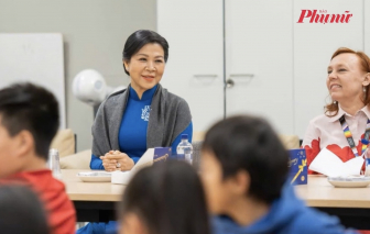 Phu nhân Tổng bí thư thăm lớp học tiếng Việt tại Phần Lan