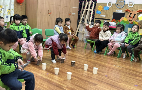 Tăng cường các điều kiện phổ cập giáo dục mầm non