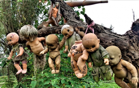 Những địa điểm trang trí rùng rợn nhất thế giới dịp Halloween