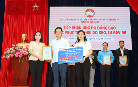 TPHCM: Thêm hơn 6,4 tỉ đồng hỗ trợ đồng bào bị bão lũ