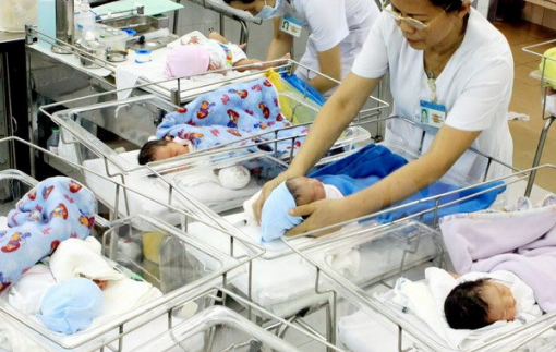 Phụ nữ sinh đủ 2 con được ưu tiên mua nhà ở xã hội