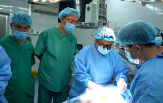 Ca ghép thận đầu tiên ở Việt Nam dùng máy bảo quản thận liên tục có hạ nhiệt