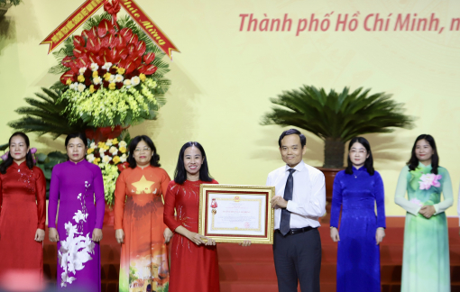 Thi đua xây dựng TPHCM tiên phong, cùng cả nước bước vào kỷ nguyên mới