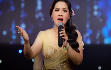 Hồng Loan nghẹn ngào hát ca khúc nhạc sĩ viết riêng tặng cha