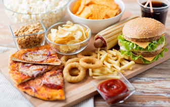 Trí nhớ suy giảm chỉ sau 4 ngày tiêu thụ thực phẩm không lành mạnh