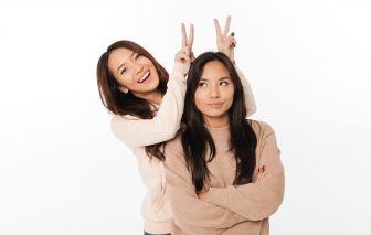 Bạn thân cứ khoe hạnh phúc, giàu sang là cố ý trên cơ tôi?