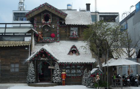 Check-in Giáng sinh sớm ở Sài Gòn: Góc nào cũng đẹp như trời Âu!