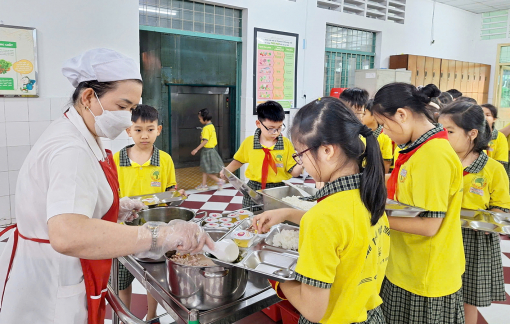Bữa ăn học đường đúng chuẩn: Không khó! Bữa ăn học đường đúng chuẩn: Không khó!