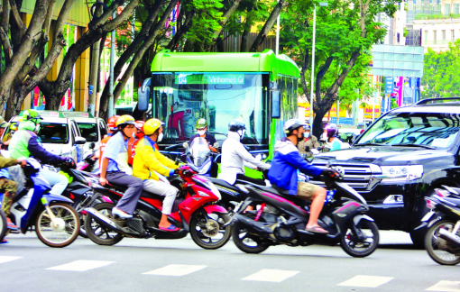 Chuyển đổi xanh giao thông phải gắn với hạ tầng, chính sách hỗ trợ người dân