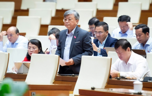 Rác thải từ tivi, tủ lạnh và bao nhiêu triệu ô tô... sẽ đi về đâu?