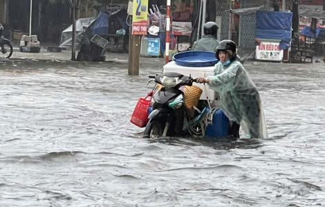 Đắk Lắk: Mưa lớn gây ngập, 1 người bị sét đánh tử vong