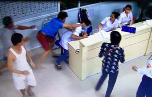 Đề xuất công nhận thương binh với nhân viên y tế bị thương Đề xuất công nhận thương binh với nhân viên y tế bị thương