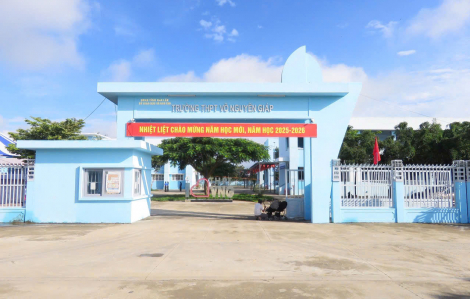 Đắk Lắk: Buộc thôi việc thầy giáo hành hung đồng nghiệp trong sân trường