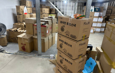 Hơn 1.000 đơn vị sản phẩm '3 không' tại điểm chứa trữ kinh doanh hàng hóa