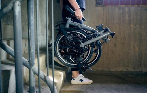 Chính thức cho phép mang xe đạp gấp gọn lên tàu metro số 1