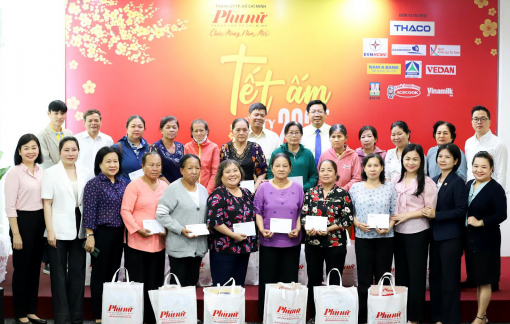 Chăm lo nữ công nhân là góp phần vun đắp cho tương lai thành phố vững bền