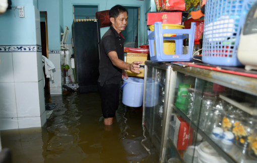 Triều cường 1,82m gây ngập nhiều nơi, TPHCM dồn lực ứng phó và đẩy nhanh các dự án chống ngập