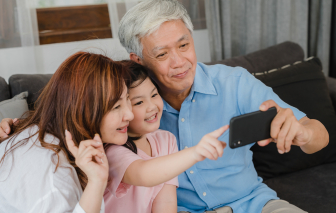 Cuối cùng ba đã có nét mặt hạnh phúc