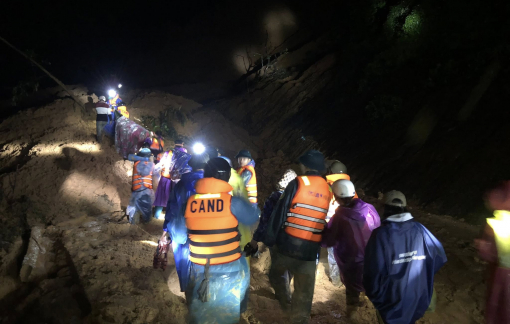 Đà Nẵng sạt lở hàng ngàn khối đất đá, xã đề nghị lập Trạm quân y dã chiến