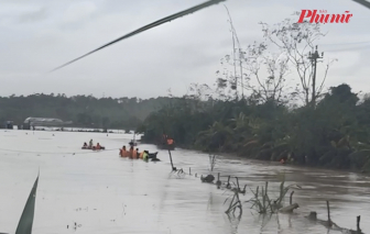 Miền Trung gồng mình trước lũ lịch sử, 35 người thương vong, đợt mưa mới có thể lên 700mm