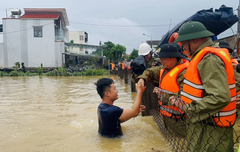 Đà Nẵng chi 200 tỉ đồng từ ngân sách thành phố khắc phục mưa lũ lịch sử