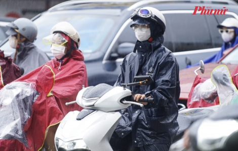 Miền Bắc đột ngột hứng rét dưới 16 độ, miền Trung mưa dữ dội đến 750mm