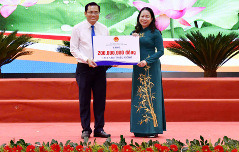 Phó chủ tịch nước đề nghị Cà Mau tranh thủ tối đa nguồn lực trung ương hỗ trợ