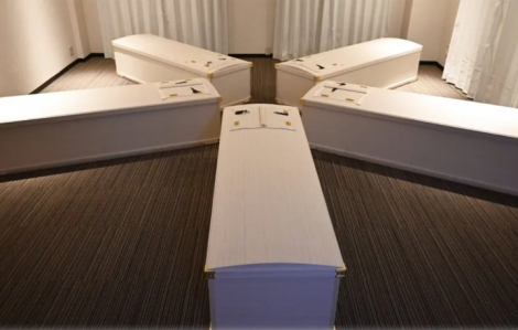 Thiền trong quan tài trở thành xu hướng thư giãn ở Nhật Bản