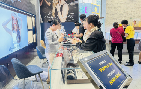 Vì sao mua vàng trên 20 triệu đồng không thể thanh toán bằng thẻ tín dụng, voucher, ví điện tử?