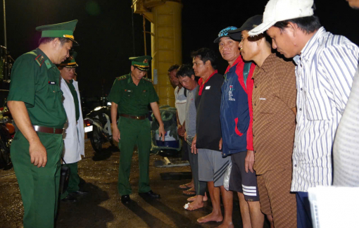 2 tàu cá bị chìm sau va chạm với tàu hàng, 11 người rơi xuống biển Vũng Tàu